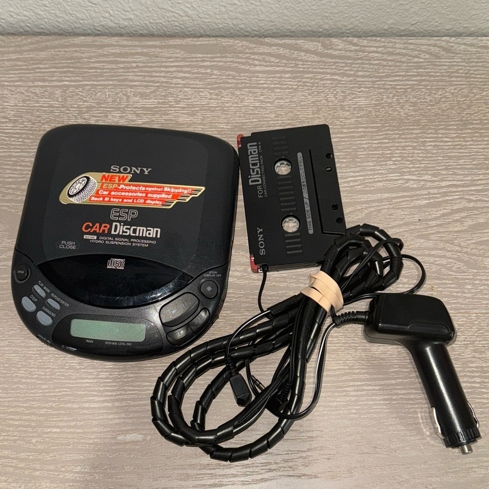Sony Black ESP Car Discman D-826K Portable Compact CD Player With Accessories